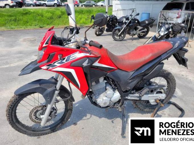 HONDA XRE 300 23/23