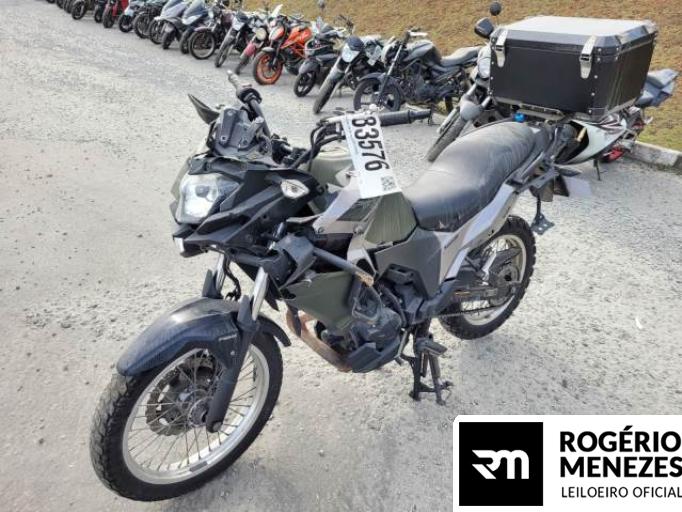 KAWASAKI VERSYS-X 18/18