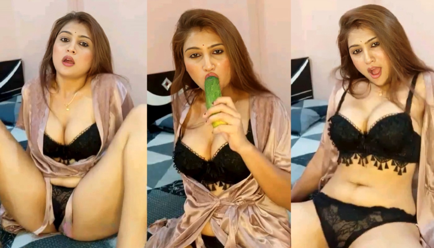 Hiral Radadiya Dildo in Black Pussy